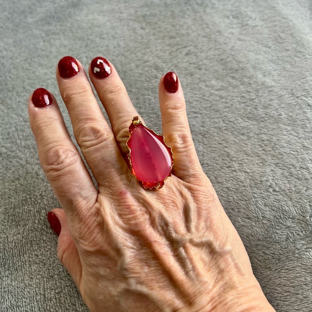 Pink Agate/Cabochon Stone Ring Adjustable from Treasure jewels NWT